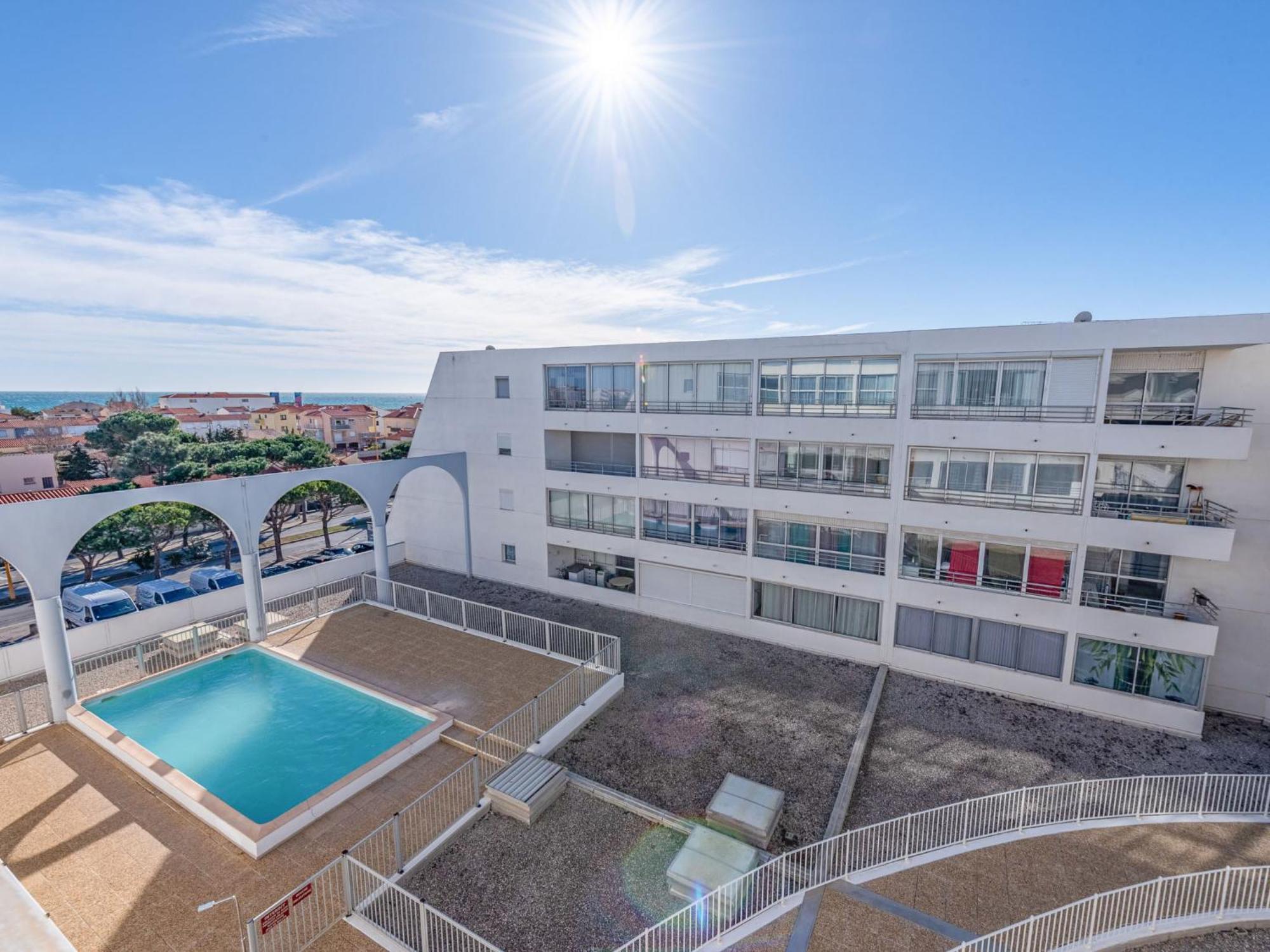 Apartment Grand Bleu By Interhome